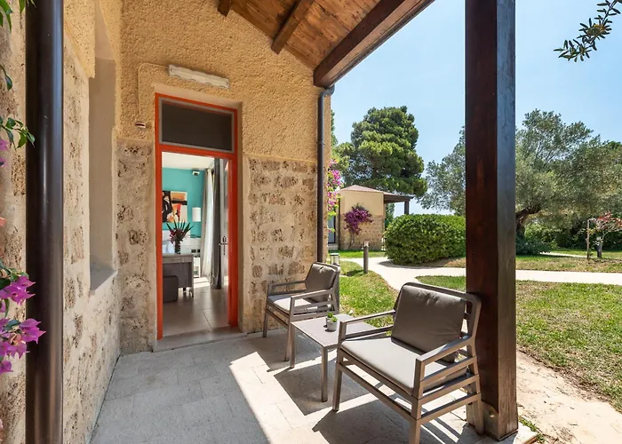 Voi Floriana Resort
