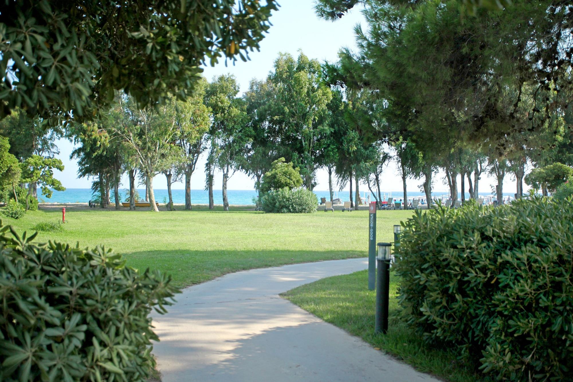Voi Floriana Resort